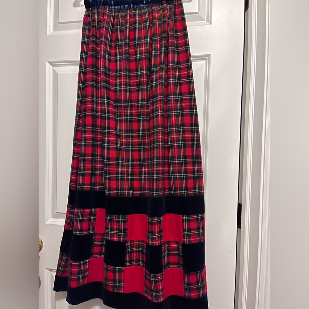Vintage Highland Wool Red Tartan Plaid Long Skirt by Mr. Hank Sz S